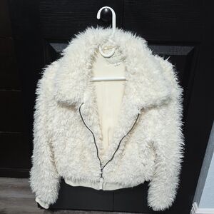 Aeropostale Women's Cream Fuzzy Jacket